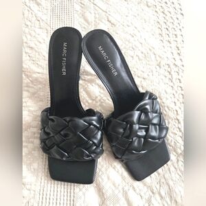 Marc Fisher Black Women's Slide Quilted Healed Sandals | size 8.5